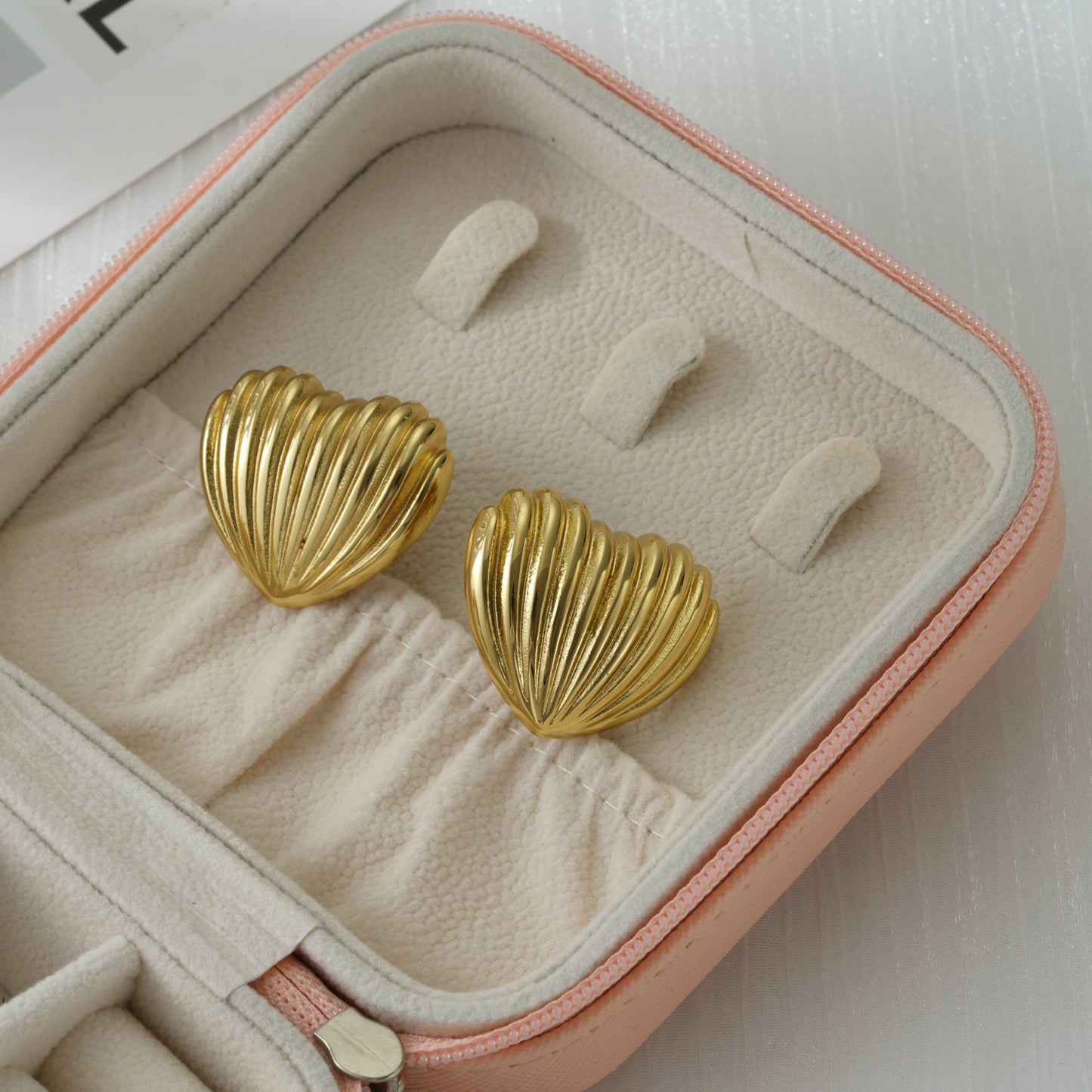 Scallop Heart Shape Shell 304 Stainless Steel 18K Gold Plated Ear Studs