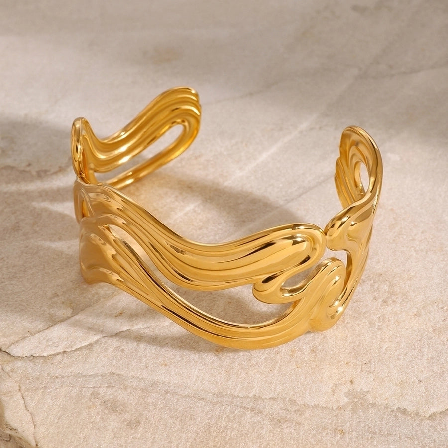 Artistic Irregular 18K Gold Plated Bangle