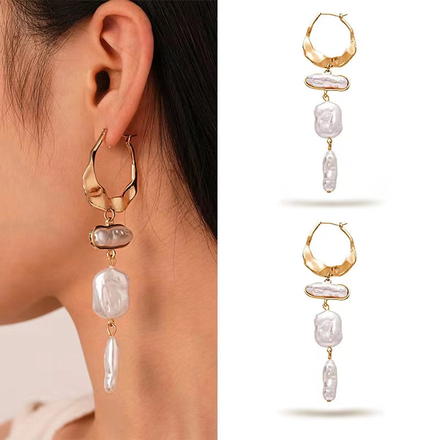 French round Pearl Tassel Earrings