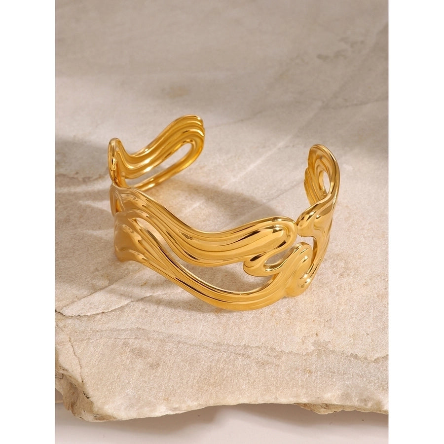 Artistic Irregular 18K Gold Plated Bangle