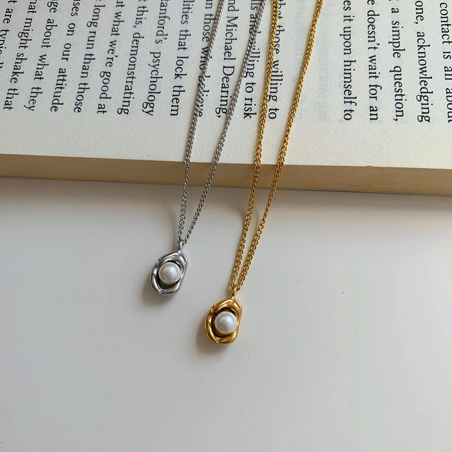 Pearl Pendant Necklace